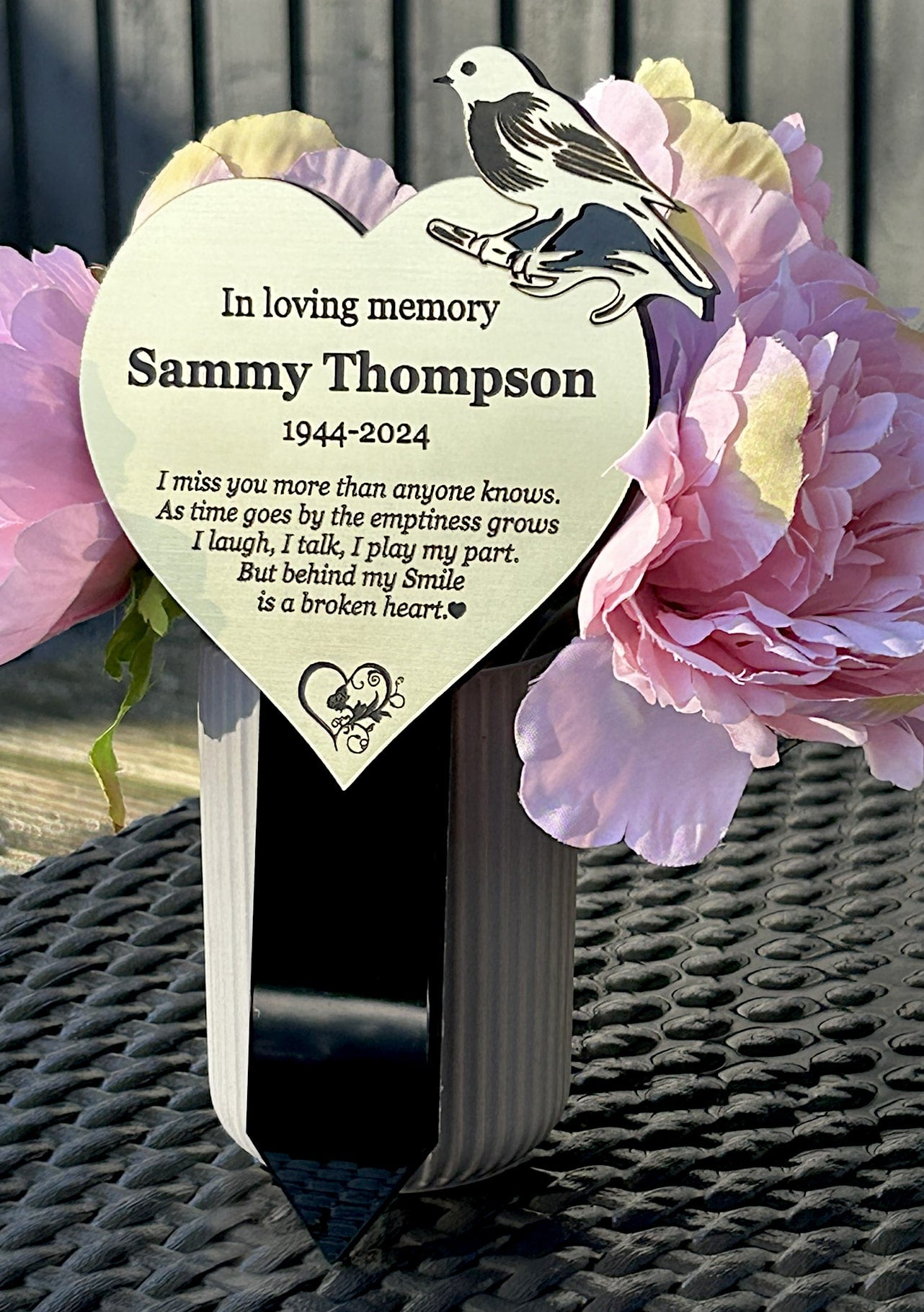 Robin Memorial Plaque, Garden Outdoors Plaques, Remembrance Sign, Graver marker