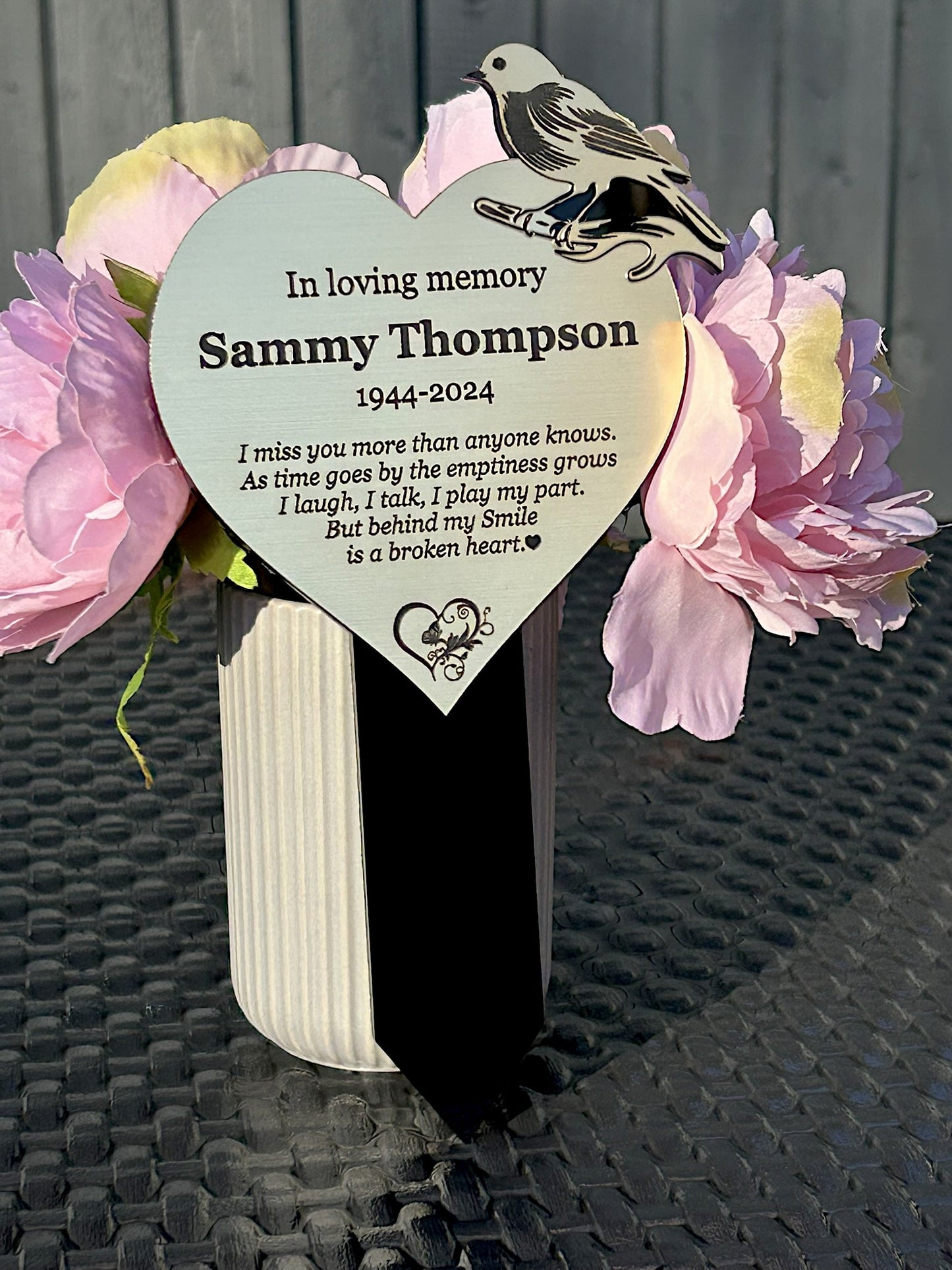 Robin Memorial Plaque, Garden Outdoors Plaques, Remembrance Sign, Graver marker