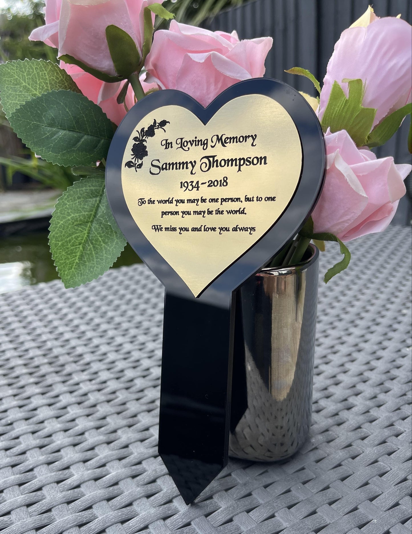 Memorial Plaque, Garden Outdoors Plaques, Remembrance Sign, Graver marker, Dad, Father, Mum, Love Heart