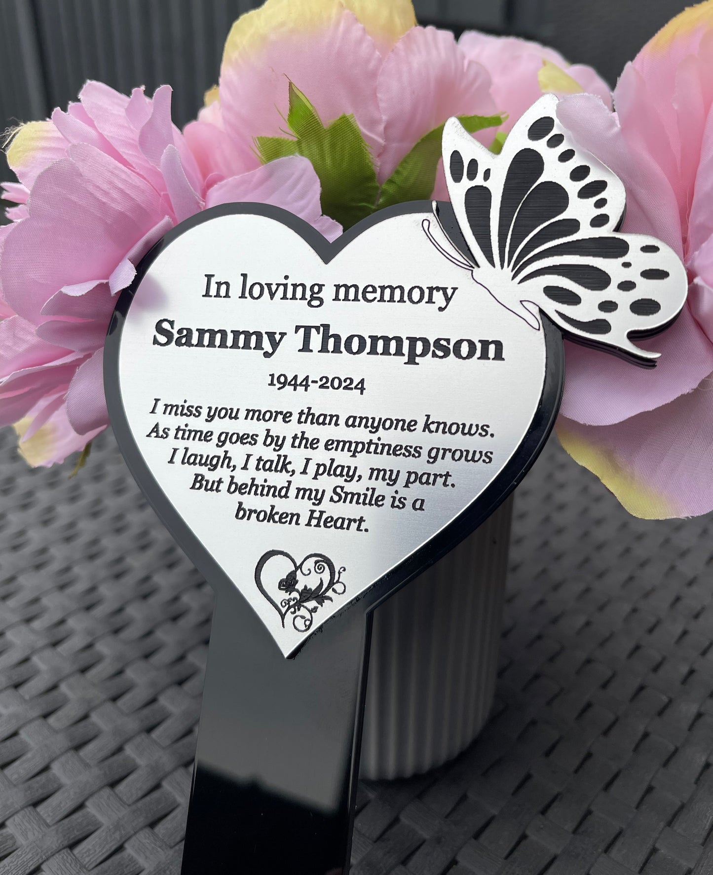 Memorial Plaque, Garden Outdoors Plaques, Remembrance Sign, Graver marker, Dad, Father, Mum, Butterfly