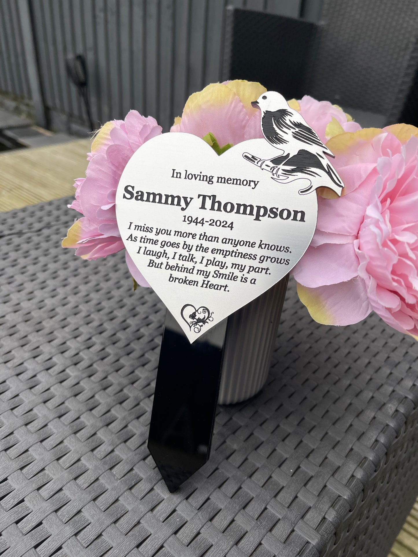 Robin Memorial Plaque, Garden Outdoors Plaques, Remembrance Sign, Graver marker