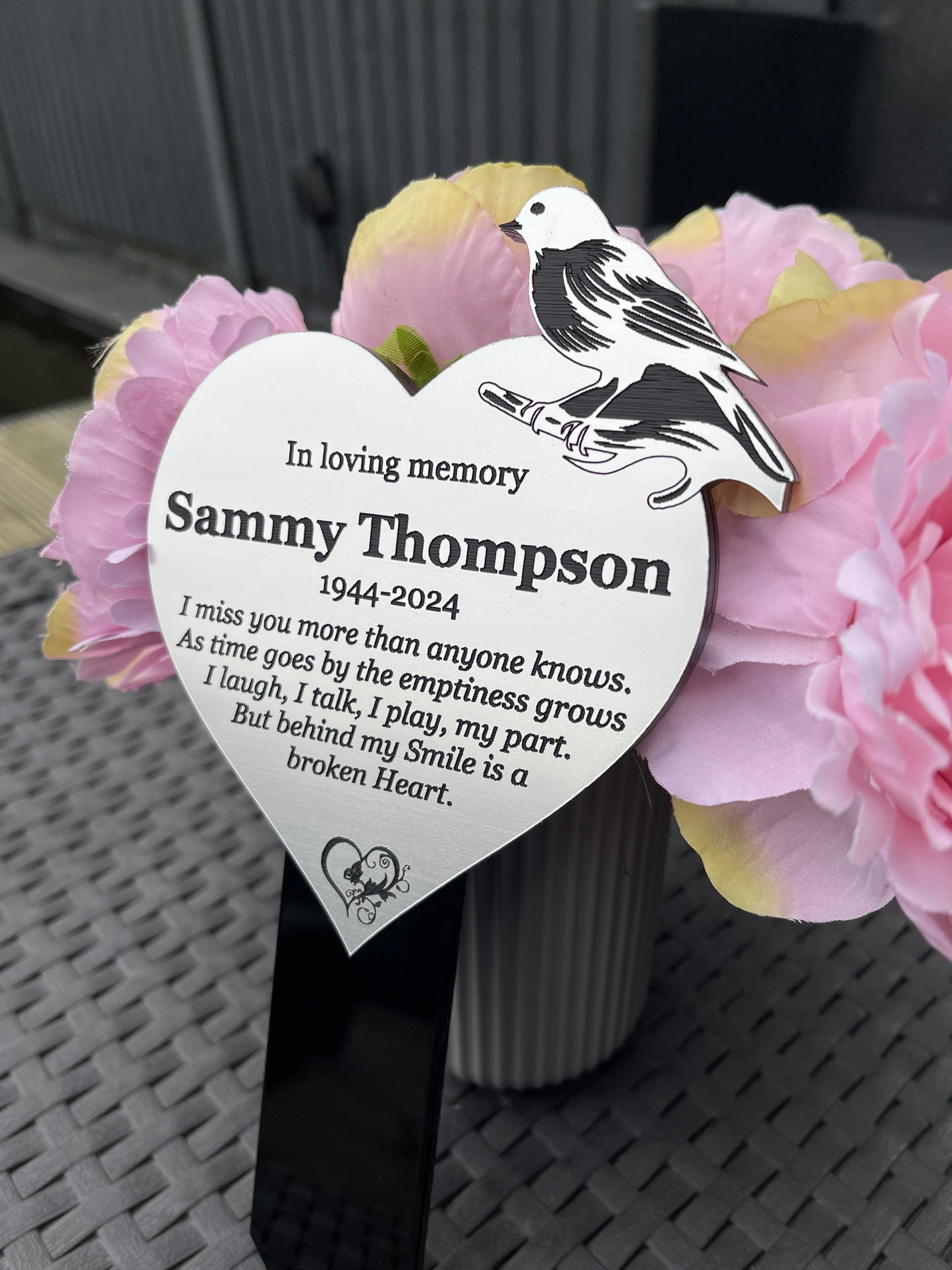 Robin Memorial Plaque, Garden Outdoors Plaques, Remembrance Sign, Graver marker