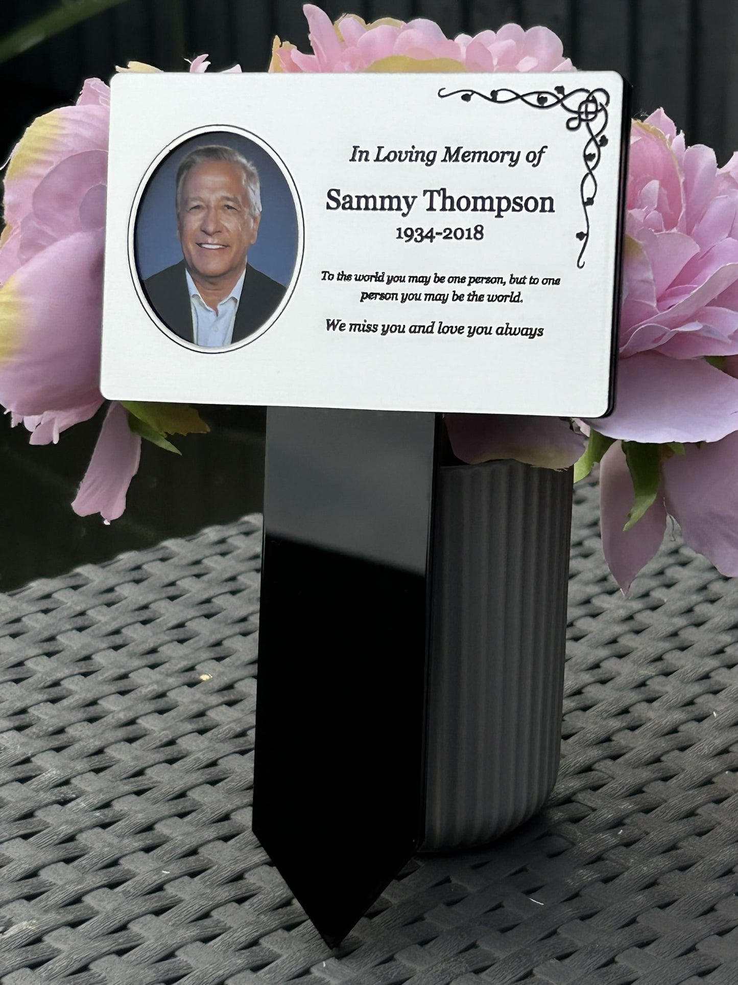 Personalised Memorial Plaque with Photo, Garden Outdoors Plaques, Silver plaque for graves, Dad, Father, Mum, Pets