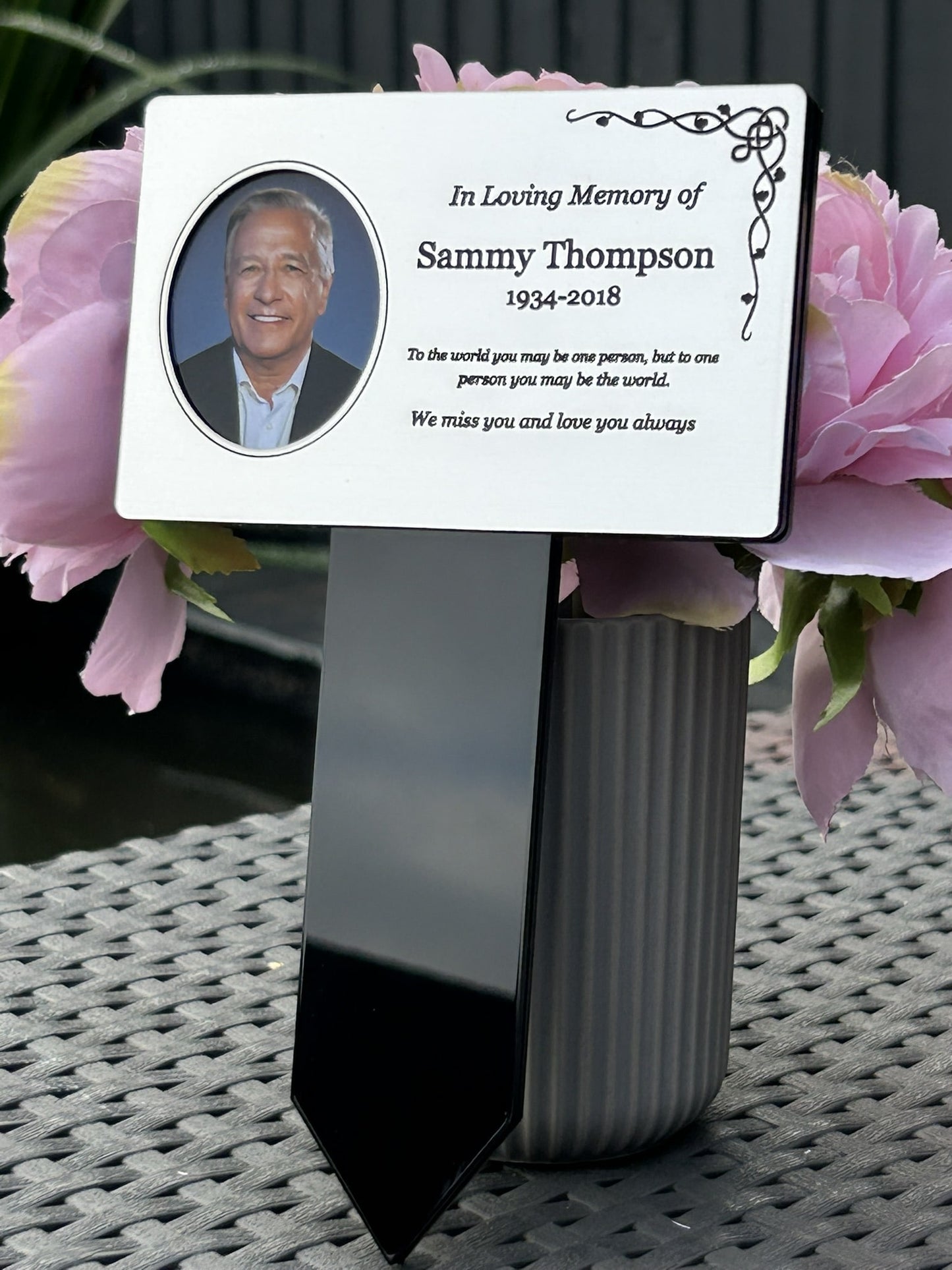 Personalised Memorial Plaque with Photo, Garden Outdoors Plaques, Silver plaque for graves, Dad, Father, Mum, Pets