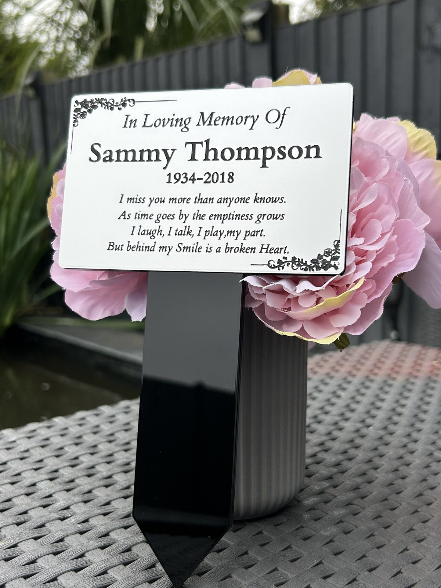 Personalised Memorial Plaque, Garden Outdoors Plaques, Remembrance Sign, Graver marker, Dad, Father, Mum, Pet, stake