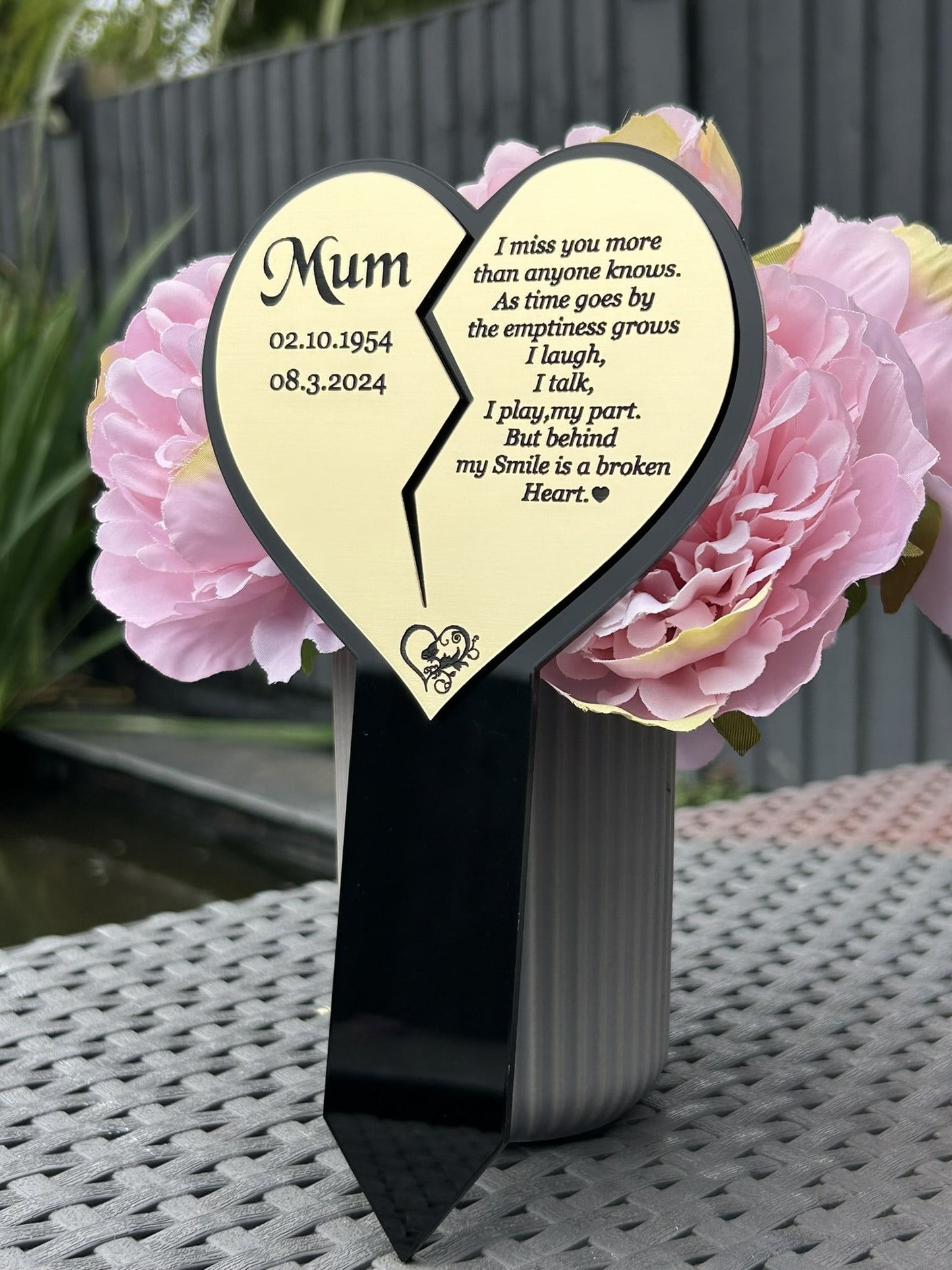 Personalised Memorial Plaque, Heart Garden Outdoors Plaques, Remembrance Sign, marker, Dad, Father, Mum, Pets