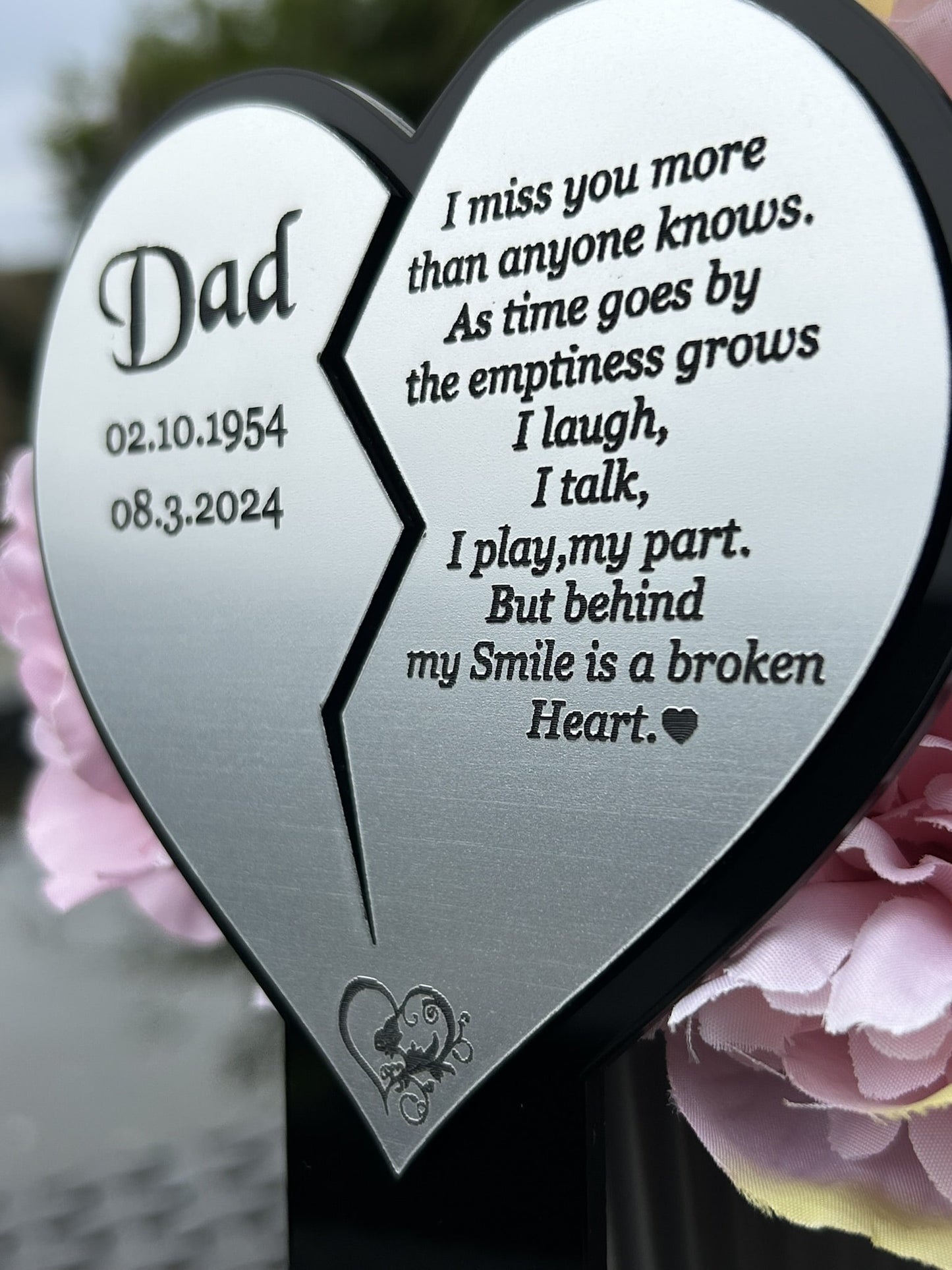 Personalised Memorial Plaque, Heart Garden Outdoors Plaques, Remembrance Sign, marker, Dad, Father, Mum, Pets Silver