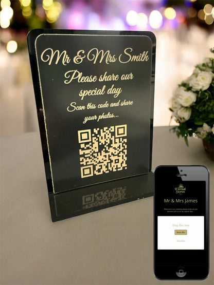 Personalised Wedding Day Shoot and Share, Table QR Stands with engraved text, Satin Black, rounded