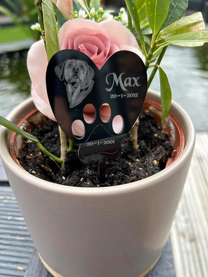 Pet Memorial Plaques Cat, Dog, Rabbit Gifts with Stake Marker Personalised for Garden Outdoors